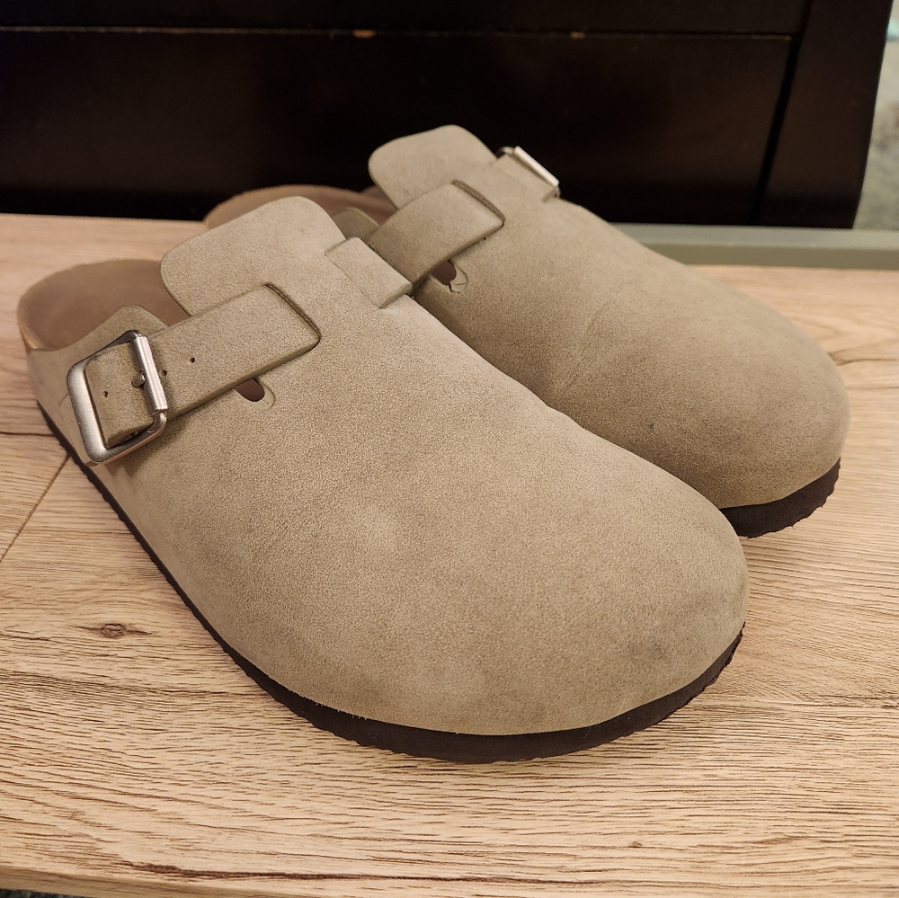 Women's Universal Thread Clogs